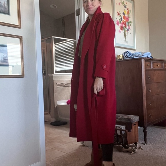 Vintage Fashion by Jill Red Belted wool coat - Picture 4 of 12